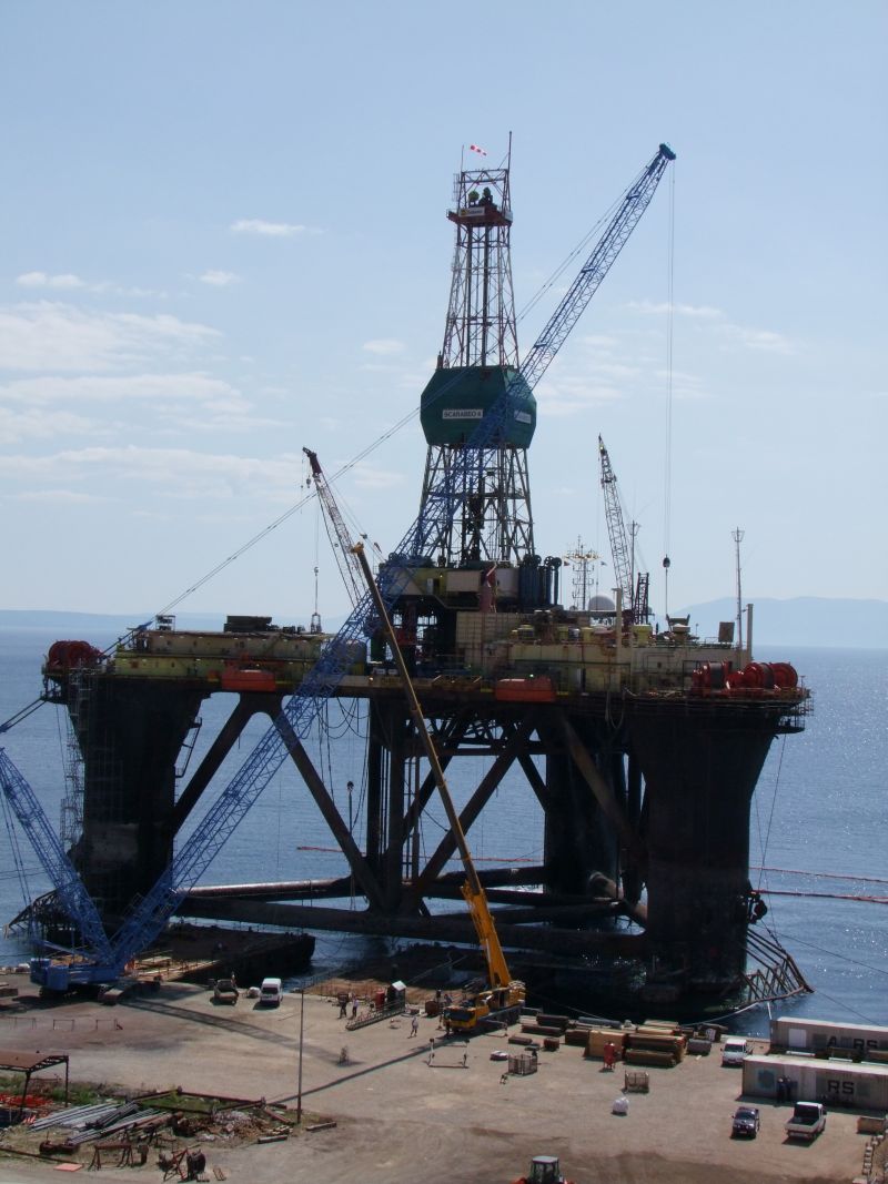 Oil Platform in Kostrena web.jpg